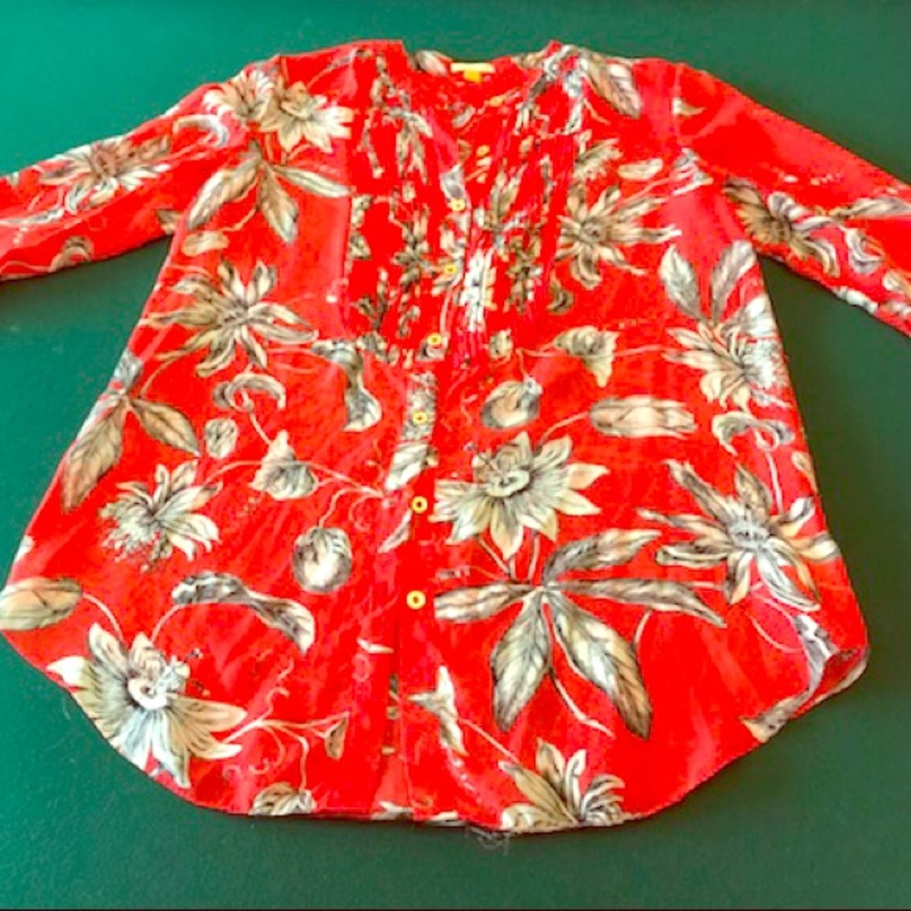 Red floral top
